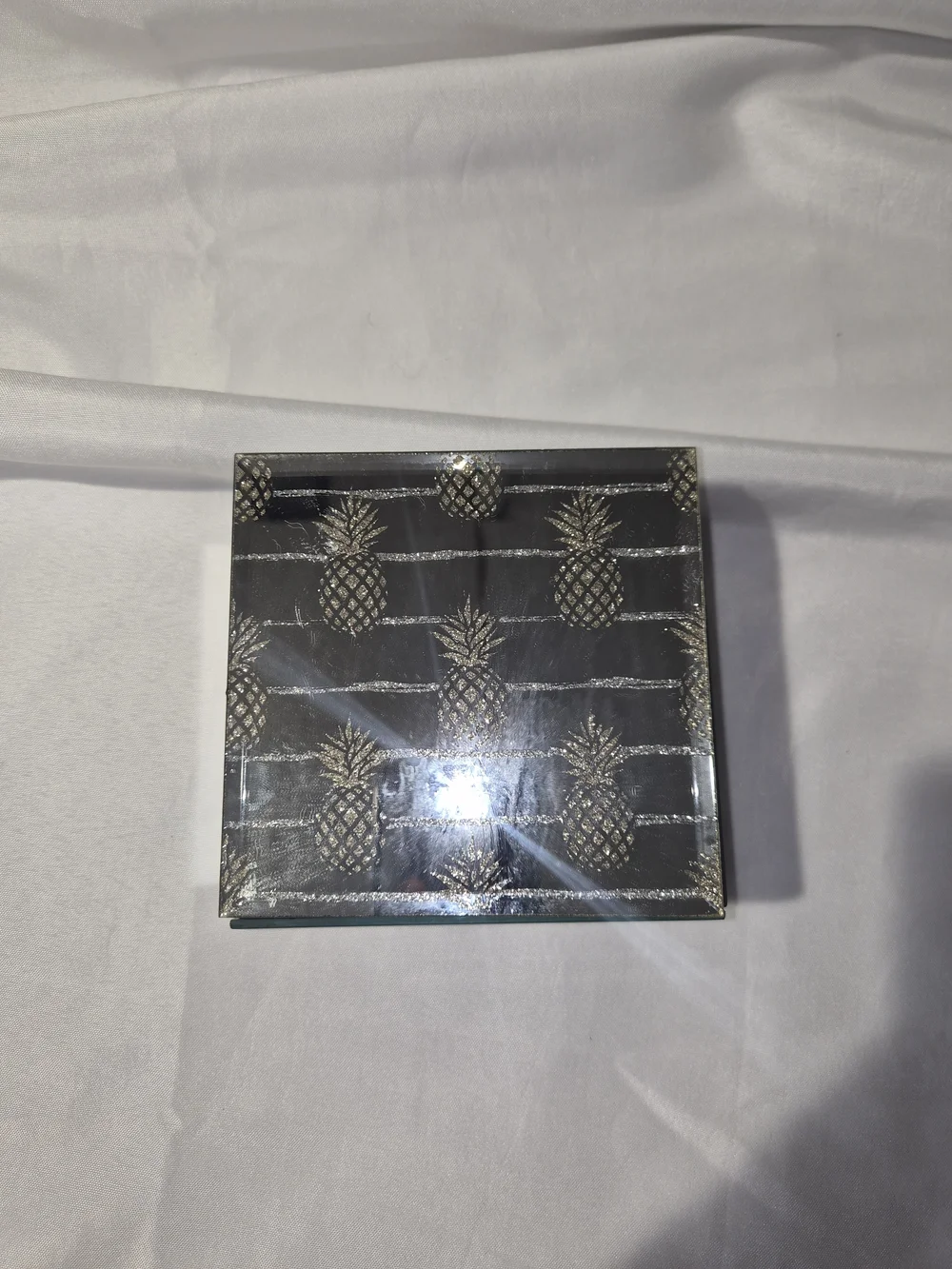 Pineapple Pattern Silver Mirrored Trinket Box- Women Accessories